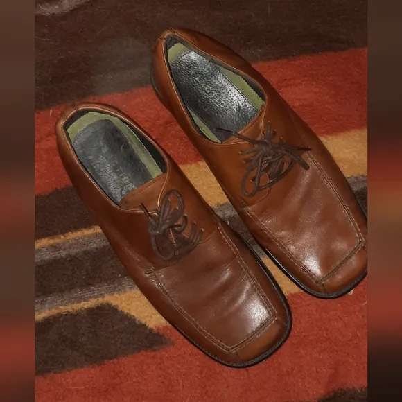 Kenneth Cole Reaction leather 70s Dress Shoes