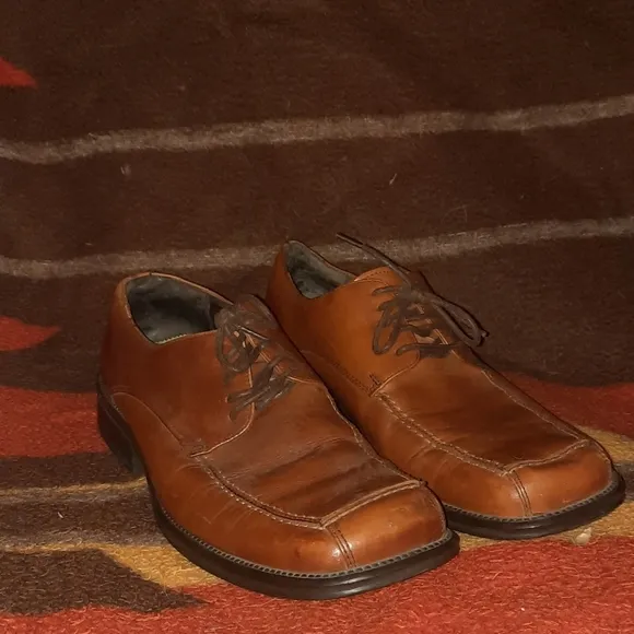 Kenneth Cole Reaction leather 70s Dress Shoes