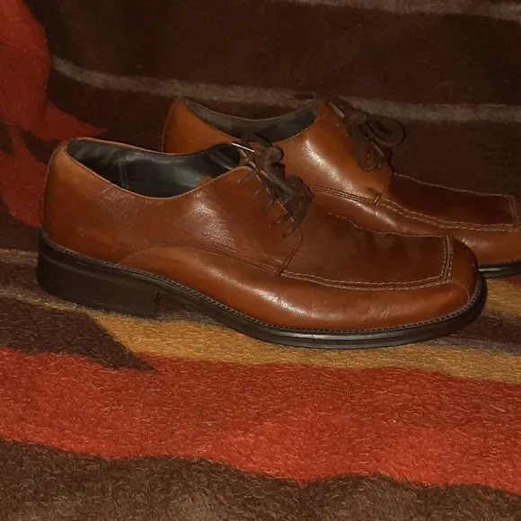 Kenneth Cole Reaction leather 70s Dress Shoes