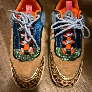 Kurt Geiger Tan and Blue Sneakers with Eclectic Design