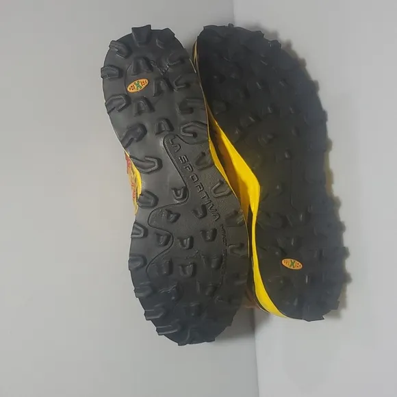 LA SPORTIVA mutant 9.5 M men's running  sneakers yellow/black may run small