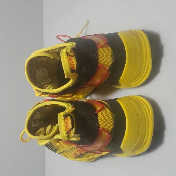 LA SPORTIVA mutant 9.5 M men's running  sneakers yellow/black may run small