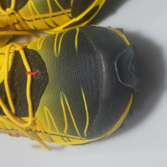 LA SPORTIVA mutant 9.5 M men's running  sneakers yellow/black may run small