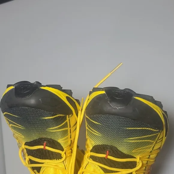 LA SPORTIVA mutant 9.5 M men's running  sneakers yellow/black may run small
