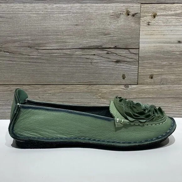 L'Artiste Dezi Green Leather Flats Slip-On Shoes Women’s EU 42 US 10.5-11 Flower
