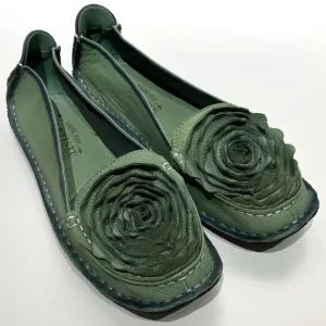 L'Artiste Dezi Green Leather Flats Slip-On Shoes Women’s EU 42 US 10.5-11 Flower