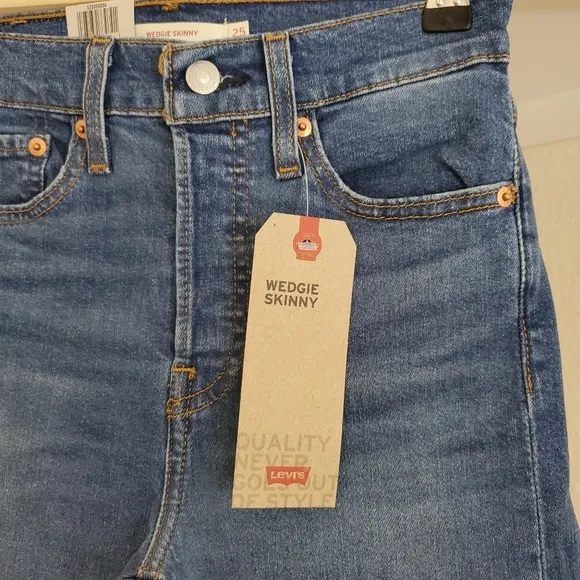 Levi's Wedgie Skinny High Rise Jeans