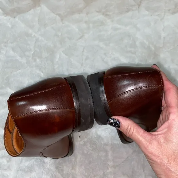 Like new Wolf &amp; Shepard monk strap dress shoes.