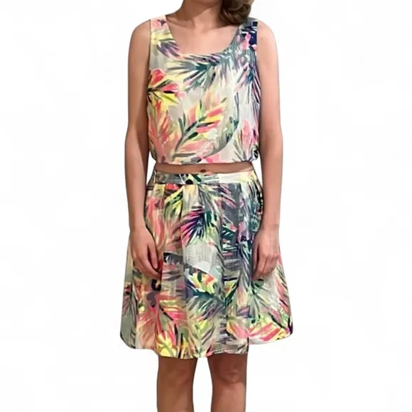 Lilly Pulitzer Hilah Set skirt and crop top Island Time. Size 0.