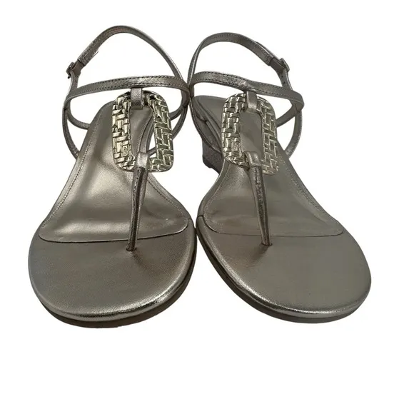 Lilly Pulitzer Silver Nappa Leather Strappy Wedge Heel Thong Sandals Size 8 M