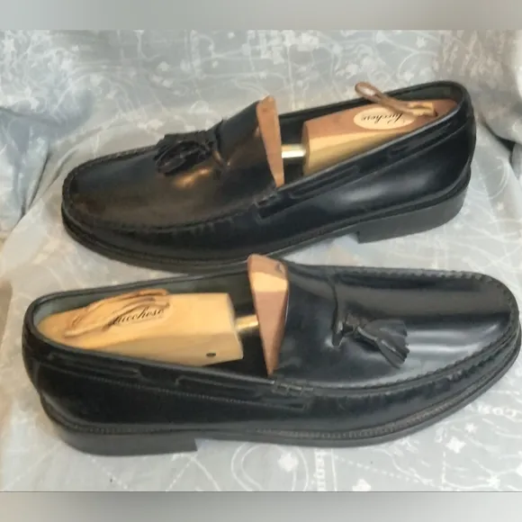 Loake Black Moccasin Style Dress Shoes. M 8.5. One Try On. Legendary Quality.