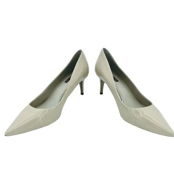 Louise Et Cie Pumps Jordyna Beige Patent Leather Heels Kitten Heel SZ 10