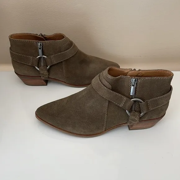 Lucky Brand Booties Ankle Boots Enitha Western Shoes Suede Size 8M 38.5