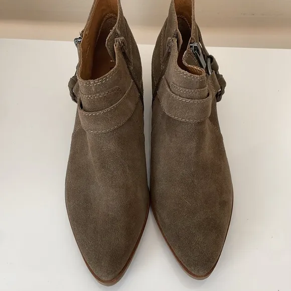 Lucky Brand Booties Ankle Boots Enitha Western Shoes Suede Size 8M 38.5