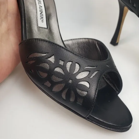 Manolo Blahnik Black Leather Silver Tooled sz 39 / 8 / 8.5