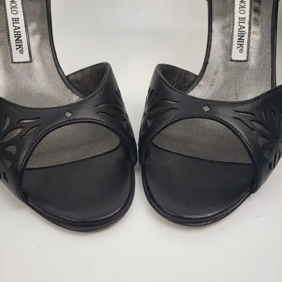 Manolo Blahnik Black Leather Silver Tooled sz 39 / 8 / 8.5