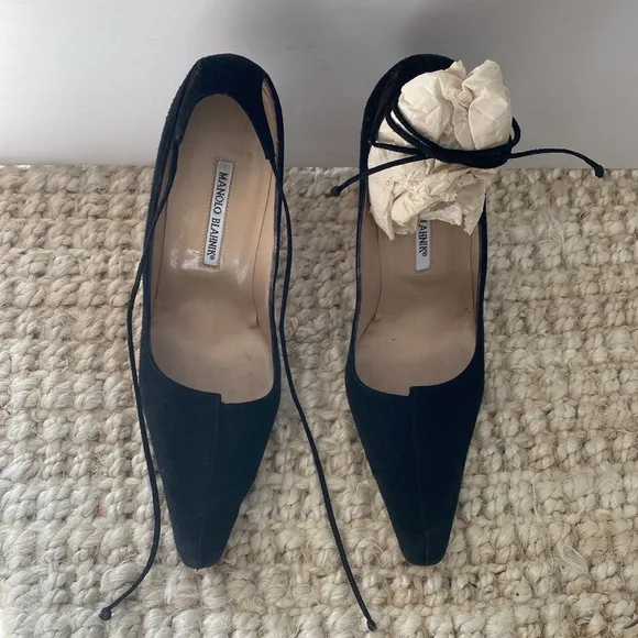 MANOLO BLAHNIK | Black Women's Shoes