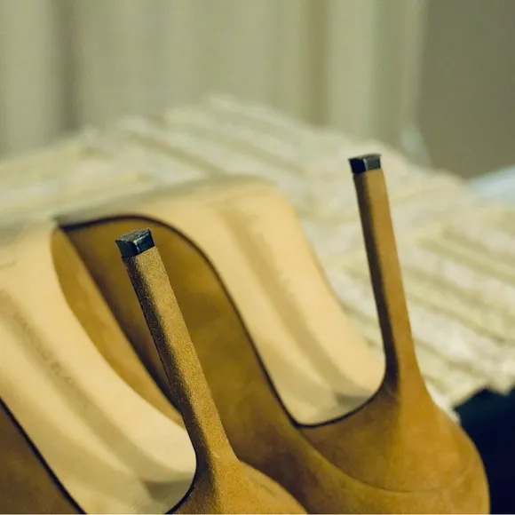 Manolo Blahnik Tan Suede Women's Pumps