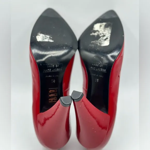 Marc by Marc Jacobs Red Patent Leather Classic High Heel Shoes Size 38