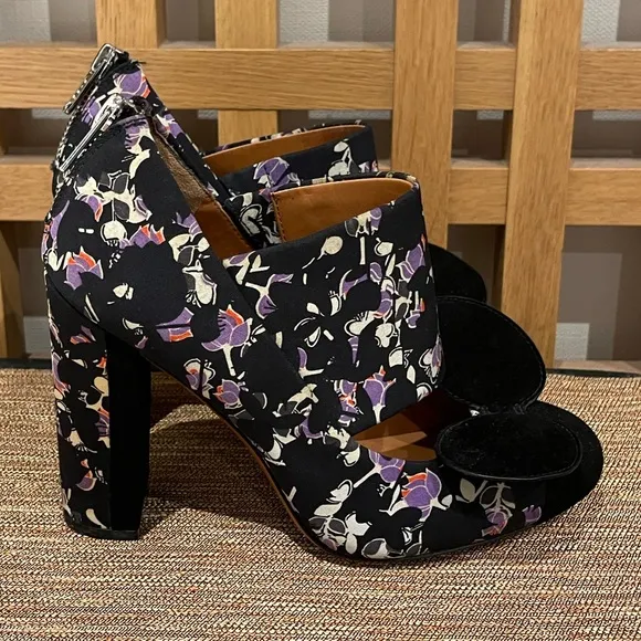 Marc By Marc Jacobs Suede Toe Tip With Printed Fabric Retro Style Shoes Size 8