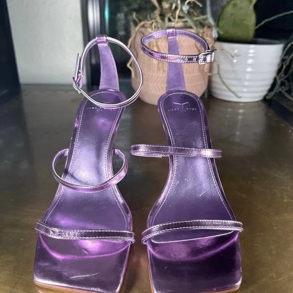 Marc Fisher Women Heeled Sandal Dalida Strappy Square Toe Metallic Purple 7