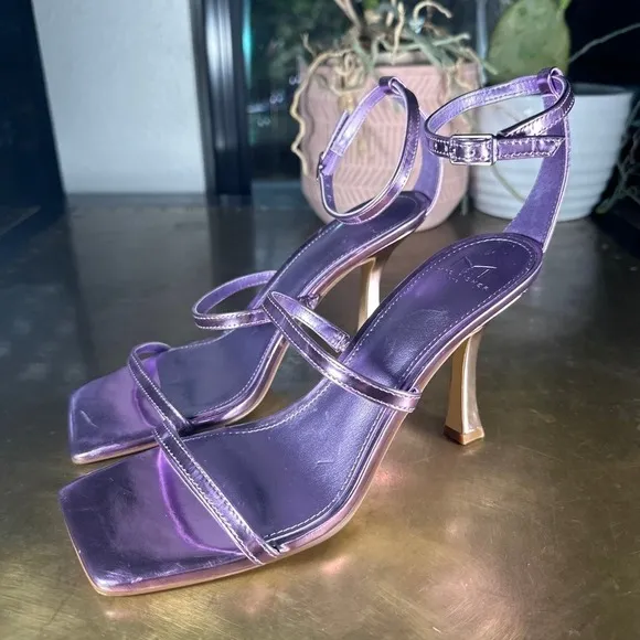 Marc Fisher Women Heeled Sandal Dalida Strappy Square Toe Metallic Purple 7