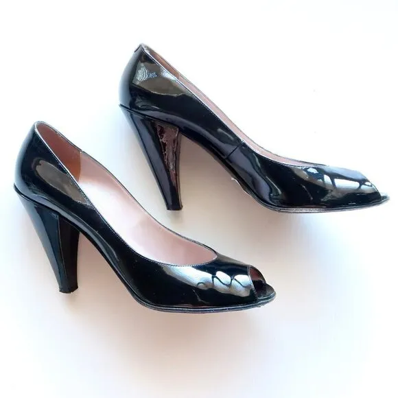 Marc Jacobs Black Patent Leather Peep Toe Heels / Pumps / Formal Dressy Shoes
