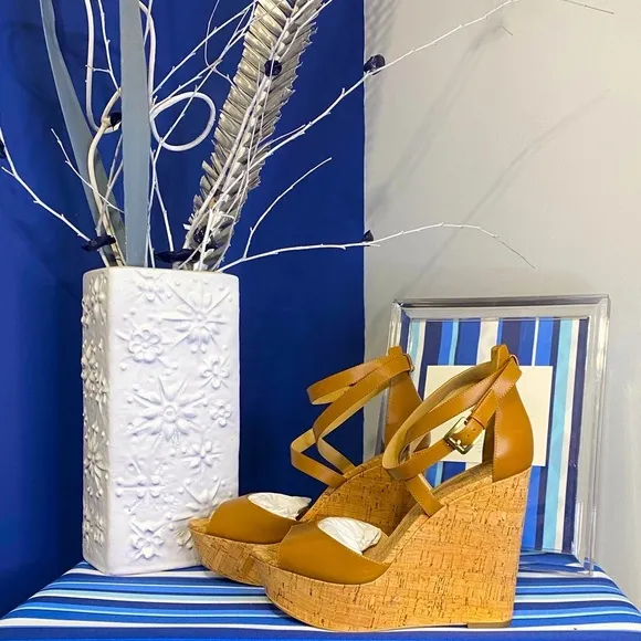 Michael Kors brown cork platform wedge strappy ankle high heel sandals Sz 10