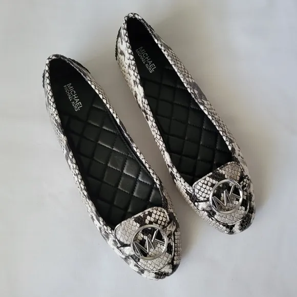Michael Michae Kors || Size 9 Black/ White Lillie Mocassin Leather Shoes