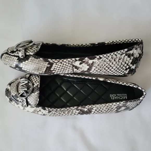 Michael Michae Kors || Size 9 Black/ White Lillie Mocassin Leather Shoes