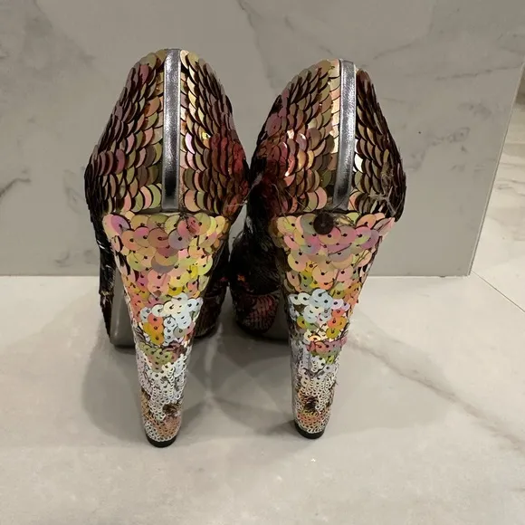 Miu Miu Sequin Peep-Toe Pumps - Multicolor