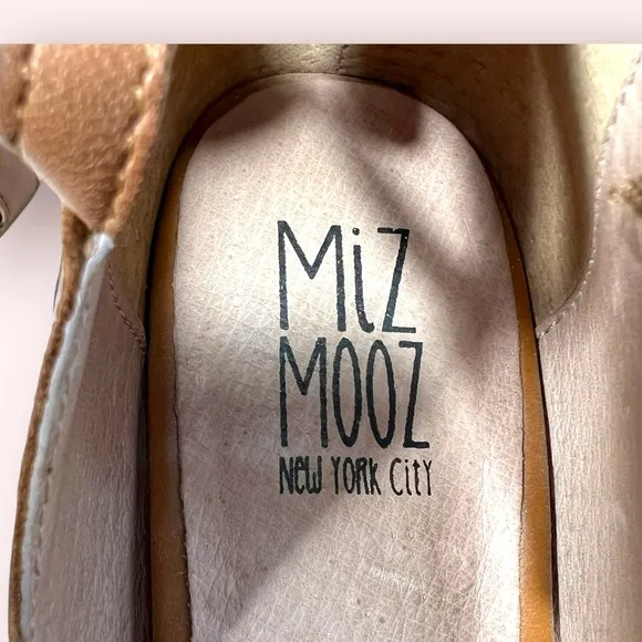 MIZ MOOZ Weatherly Tan and Cream Peep-Toe Vintage Style Stacked Heels Size 8