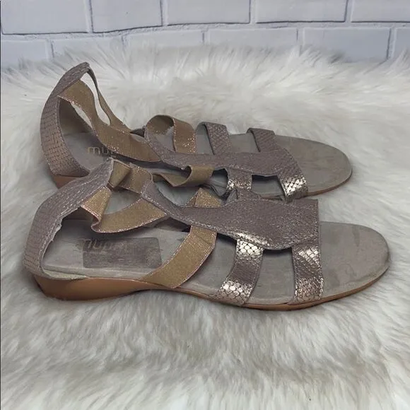 Munro Zena Gold Strappy Snakeskin Sandals Sz 11