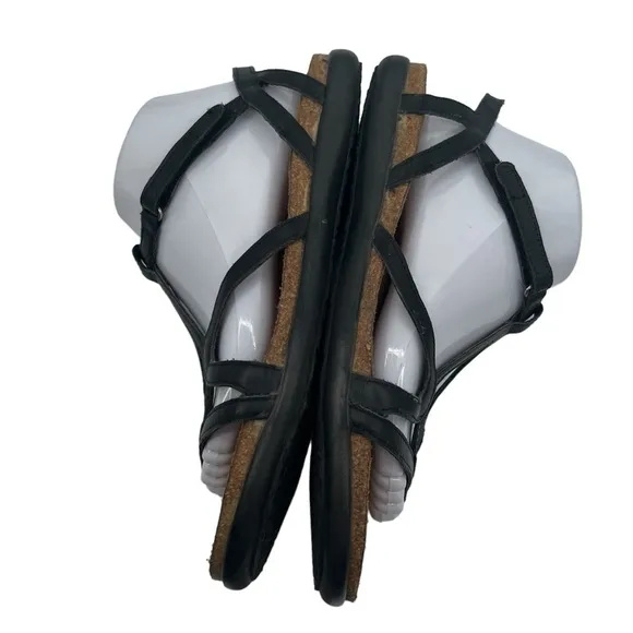 Naot Dorith Strappy Flat Sandals Size 42 Women's