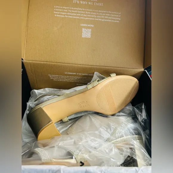 Naturalizer Vanessa2 Strappy Sandals in Champagne Women's Size 11N New in Box