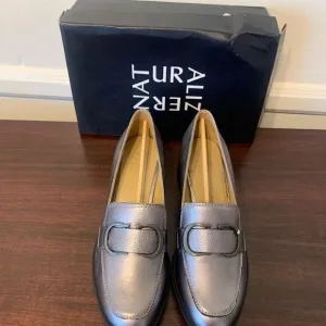 Naturalizer leather  pascal pump loafer size 8,5