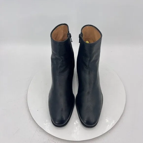 Neiman Marcus Gravati Women Size 7M Black Leather Side Zip Low Heel Ankle Boot