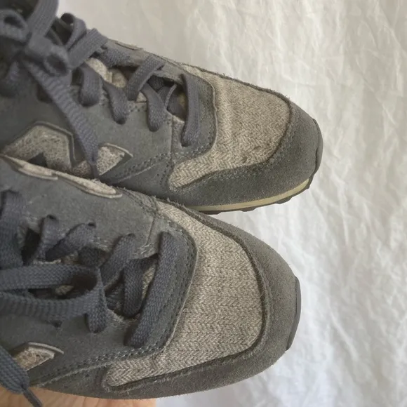 New Balance 696 Gray Herringbone RARE Limited Edition Size 8