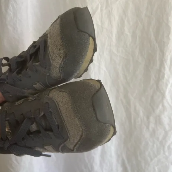 New Balance 696 Gray Herringbone RARE Limited Edition Size 8