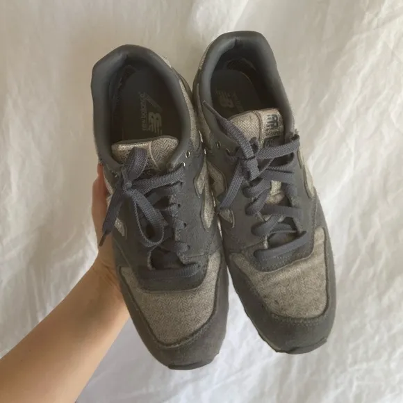 New Balance 696 Gray Herringbone RARE Limited Edition Size 8