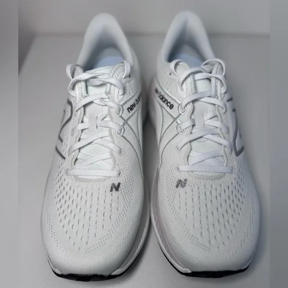 NEW BALANCE Men’s Fresh Foam Sneakers White Grey Size 10