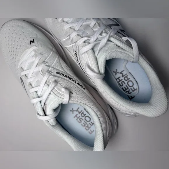 NEW BALANCE Men’s Fresh Foam Sneakers White Grey Size 10