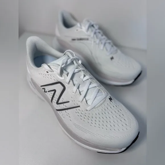 NEW BALANCE Men’s Fresh Foam Sneakers White Grey Size 10