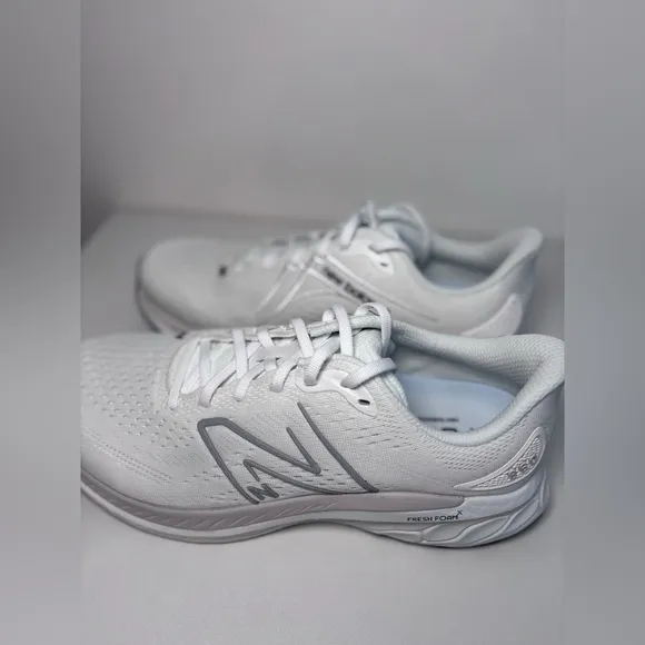 NEW BALANCE Men’s Fresh Foam Sneakers White Grey Size 10