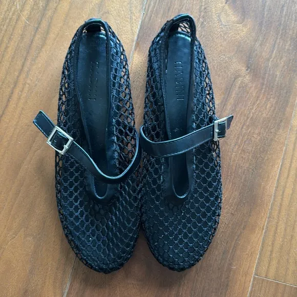 NEW / Black Fishnet Leather Ballerina Flats / Ballet Flats Shoes / 7.5
