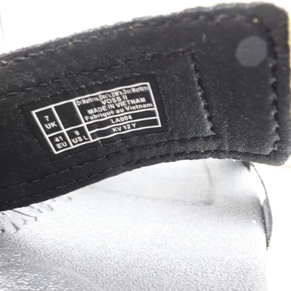 NEW Dr. Martens Voss II Platform Strappy Sandals 31740316