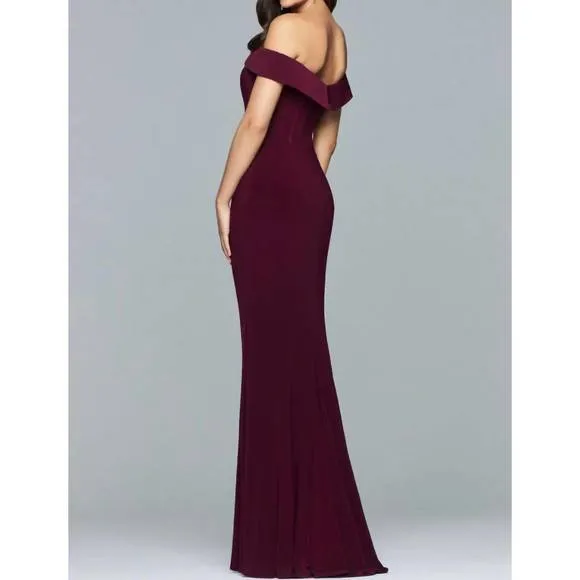 NEW FAVIANA classic off the shoulder gown in royal blue