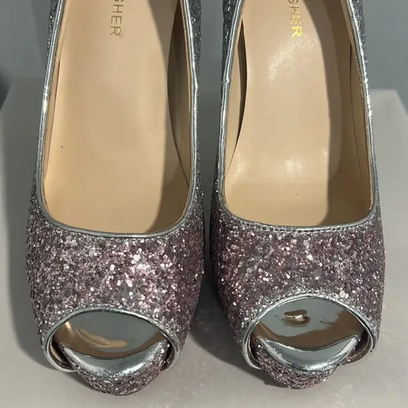 NEW MARC FISHER HARPYLY Bedazzled GLITTERY SPARKLING Silver Ombré HEELS