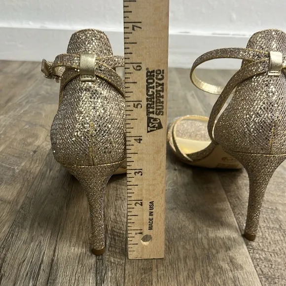 NEW Michael Michael Kors Kimberly Gold Glitter Heels