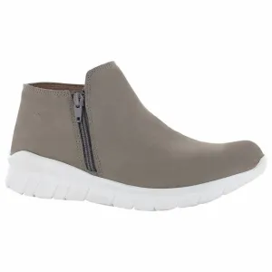 NEW NAOT women's zodiac shoes in stone